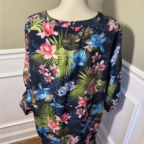 Roamans Plus Size Blouse size large navy with‎ tropical print - Picture 4 of 7